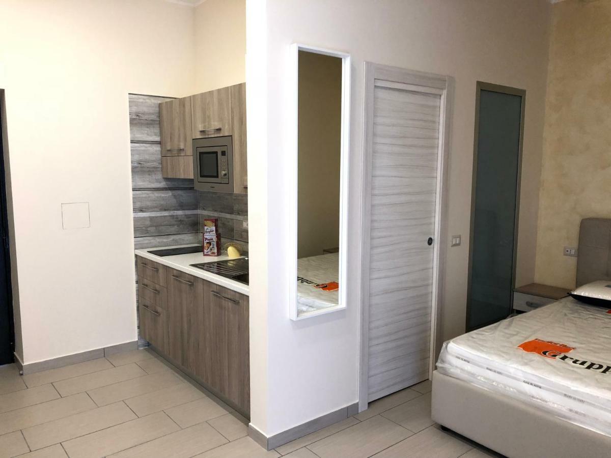 Room25Mq Picasso Cercola Exterior foto