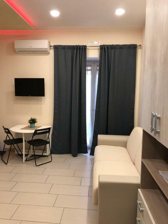 Room25Mq Picasso Cercola Exterior foto