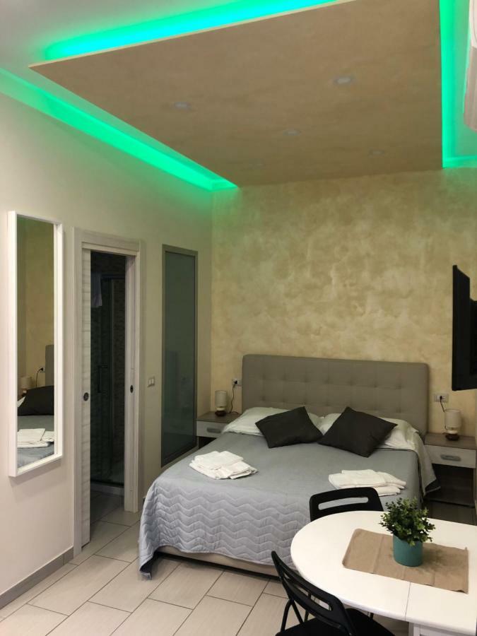 Room25Mq Picasso Cercola Exterior foto
